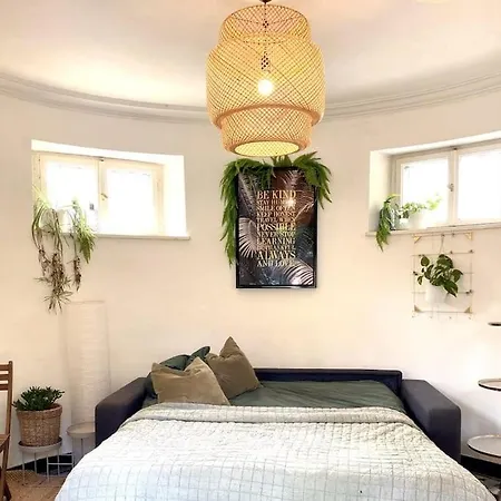 Privatzimmer, Bad Und Toilette Im Nebenhaus * Würzburg